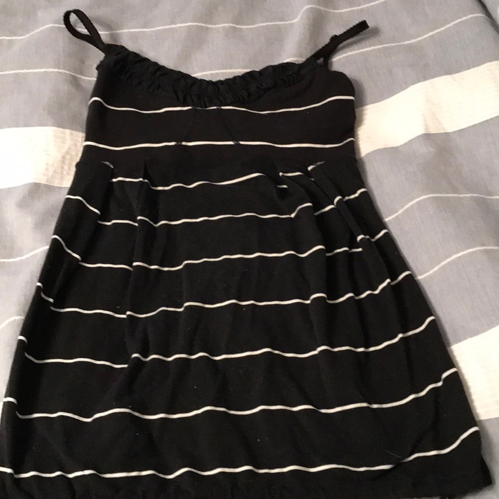 Lululemon dance top size 4